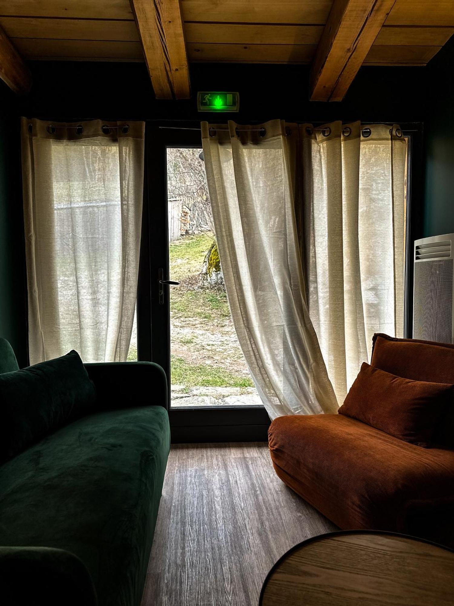 Bed and Breakfast La Ferme Du Bien-Etre Saint-Julien-Chapteuil Екстер'єр фото